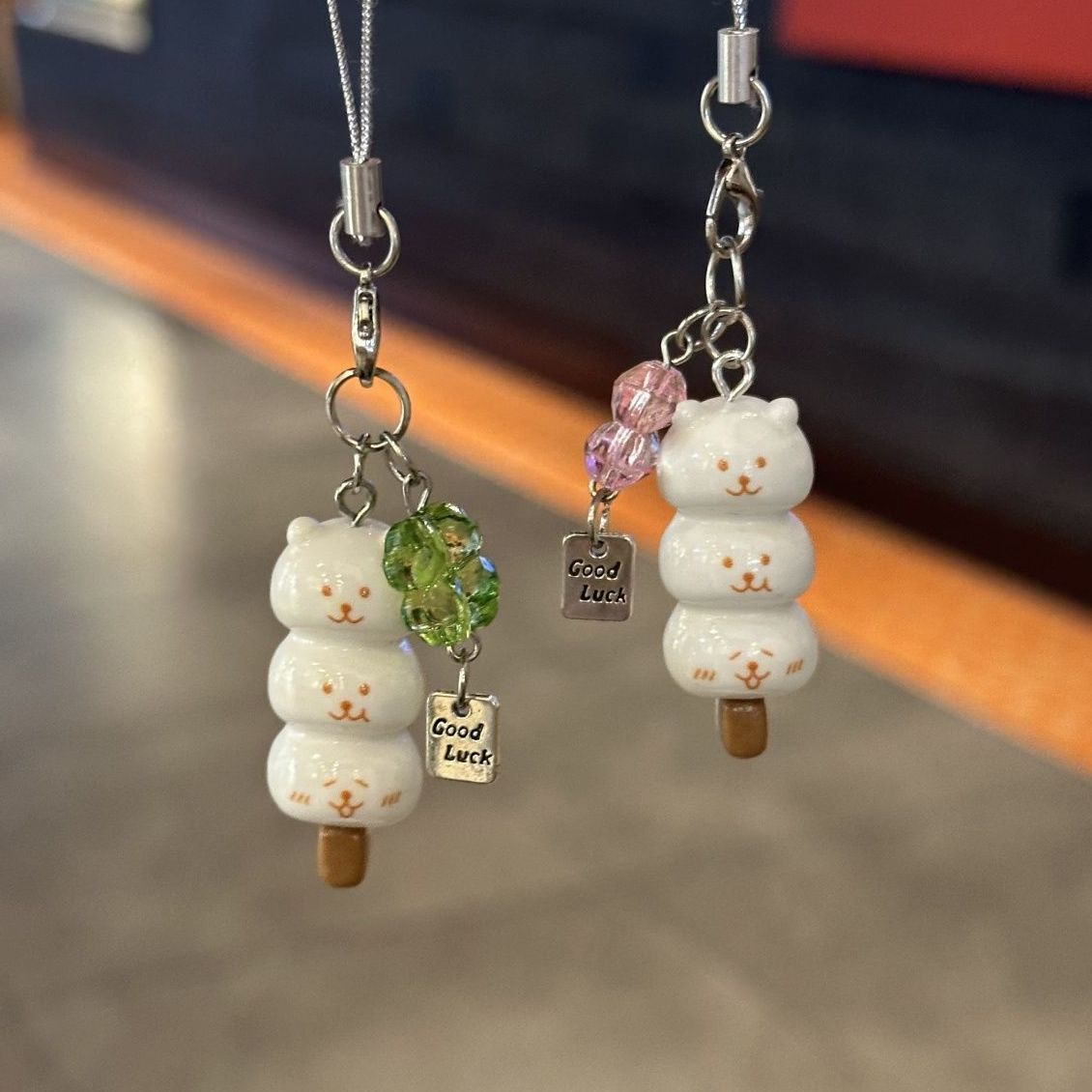 Joke Bear Lucky Leaf Colgantes - Phone Accessories Box Set reseña y precio